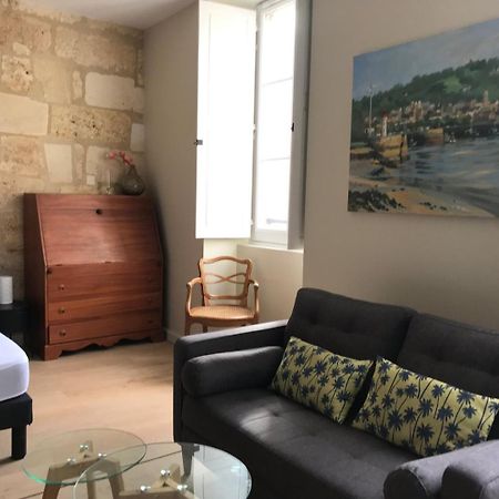 Guestready - Charming Apt In Place De La Comedie Bordéus Exterior foto