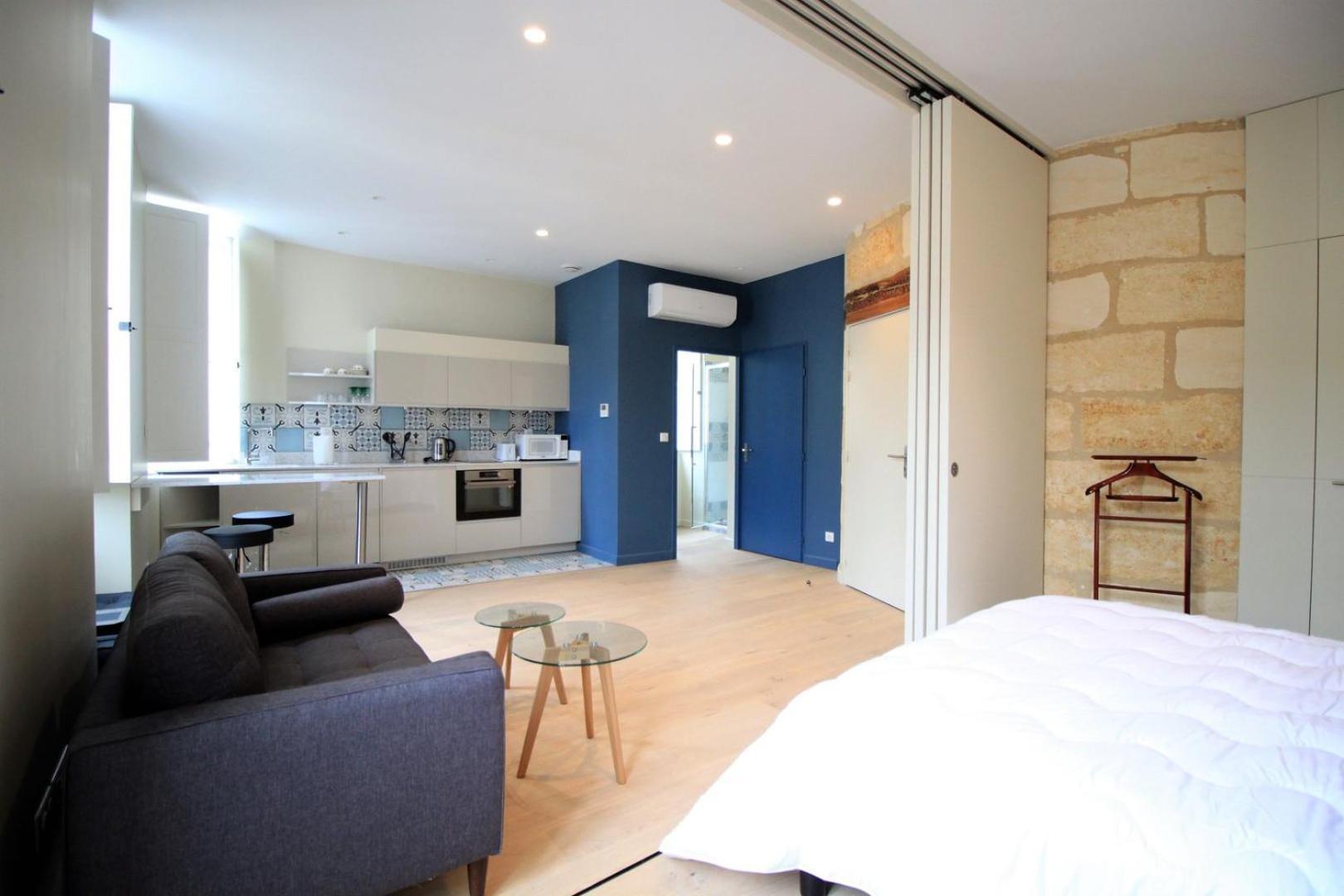 Guestready - Charming Apt In Place De La Comedie Bordéus Exterior foto