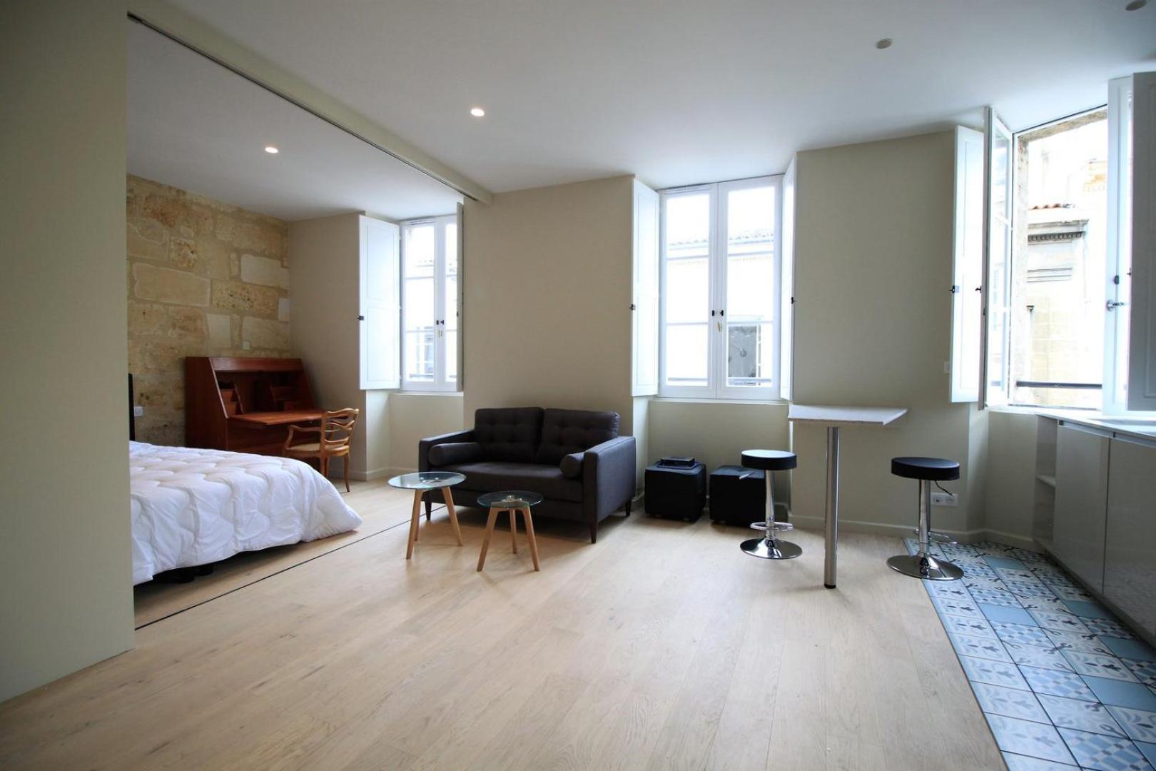 Guestready - Charming Apt In Place De La Comedie Bordéus Exterior foto